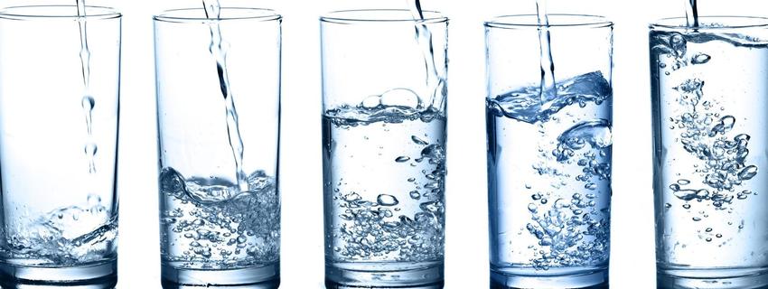 Ile wody należy pić w ciąży?